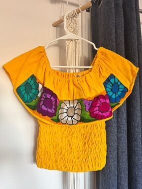 Mexican embroidered blouse top